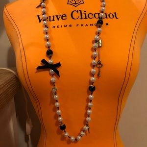 Betsy Johnson pearl necklace